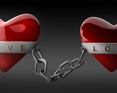 Addictive Relationships and Trauma bonds article by Grace Gedeon - Two hearts chained
